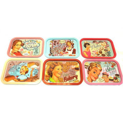 INGROSSO IDEE REGALO VASSOIO LATTA 23X34CM PIN UP 6 ASS. 8021029724977 INGROSSO ACCESSORI CUCINA VASSOI E PIROFILE