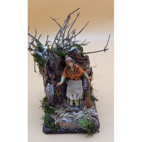 INGROSSO ARTICOLI DI NATALE DONNA C/SCOPA IN MOVIMENTO ART.C0609 08001290 PRESEPE E ACCESSORI ARTICOLI PRESEPE CON MOVIMENTO